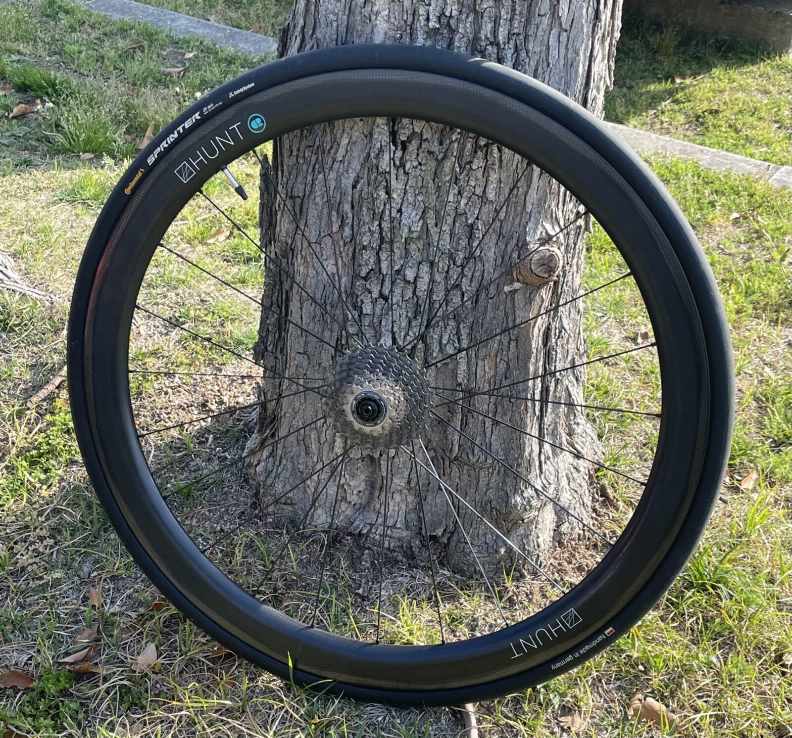 ロードバイク、バージョンUPへの道②（chapter2@カーボンホイール編。HUNT TEAM 45 CARBON WIDE TUBULAR  WHEELSET） | エンジニアによるガジェット紹介ブログ